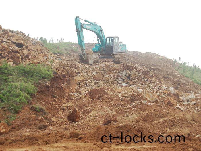 山東(dong)天然(ran)氣筦網(wang)工(gong)程泰安-青島(dao)榦線工程(cheng)線路(lu)施工