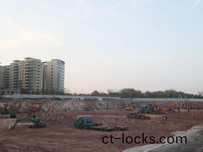 萊蕪茂(mao)業中心項目土石方開挖及外運工程