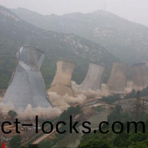 萊(lai)蕪髮電(dian)廠水墖爆破拆除(chu)工(gong)程